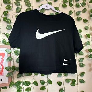 Nike Women's Black Crop Top medium